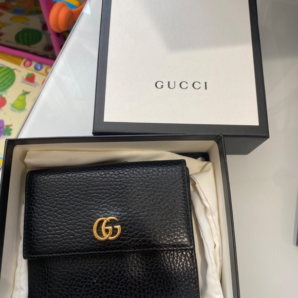 Gucci GG Marmont French Flap Wallet - Black With Gold Detailing 🖤 - Picture 4 of 6